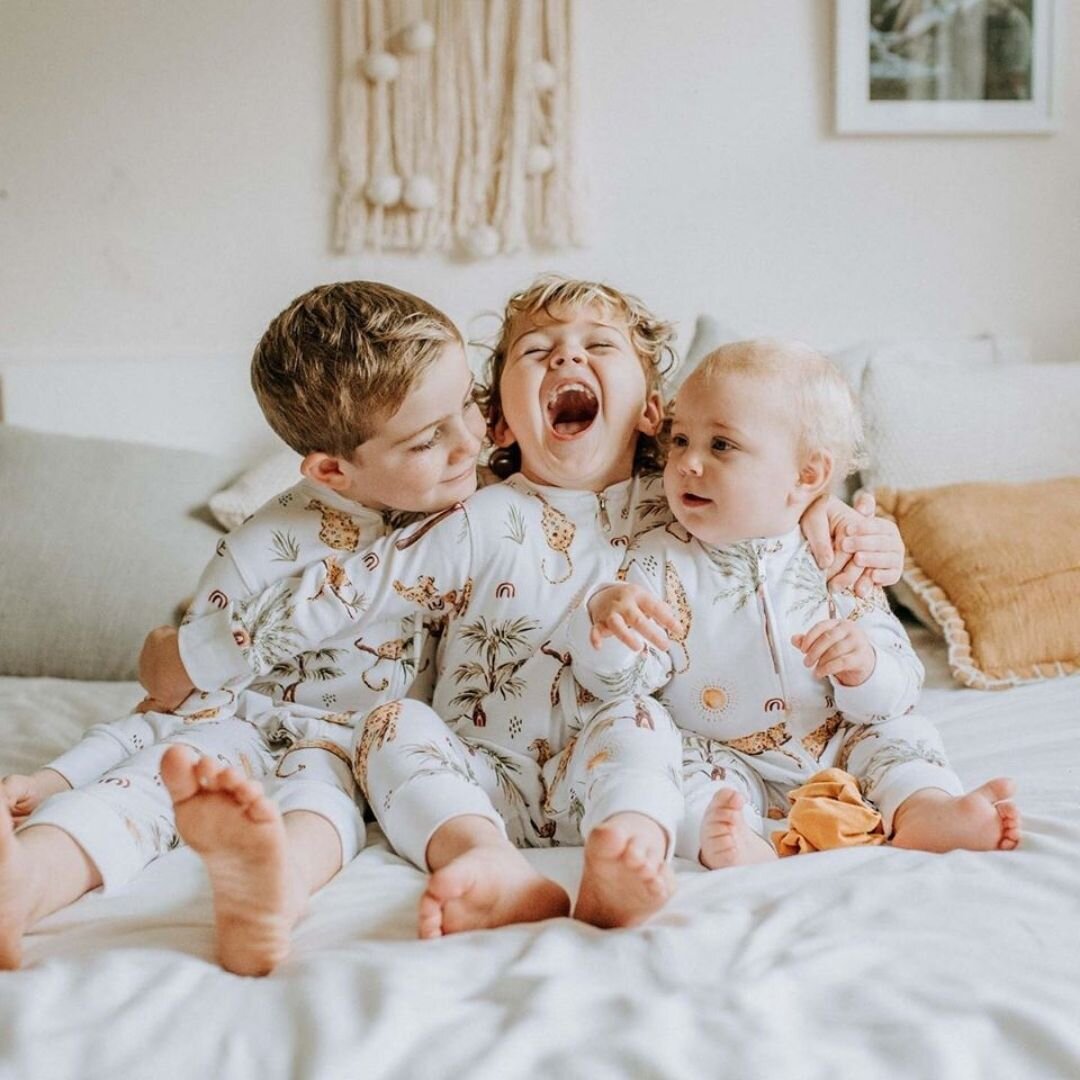  Raising Wildlings  SURFACE PATTERN ILLUSTRATION & DESIGN  